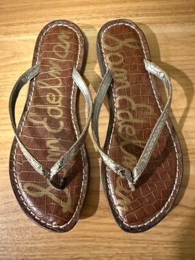 Sam Edelman Gracie Pewter Metallic Leather Croc Flip Flop Sandals